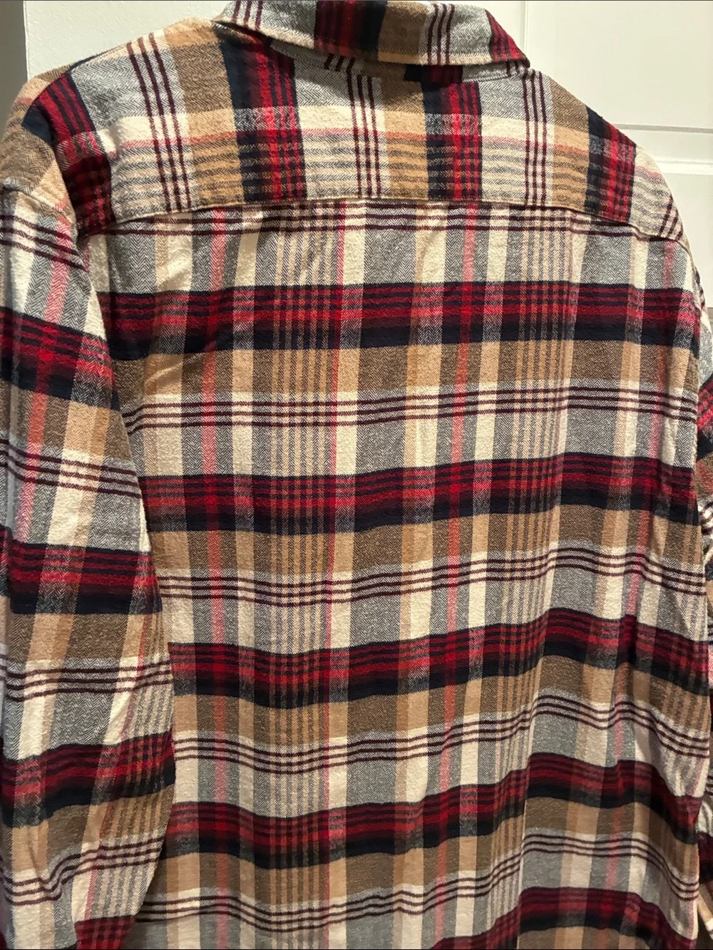 Banana Republic Men’s Red, Tan, Cream & Black Plaid Button-Front Shirt